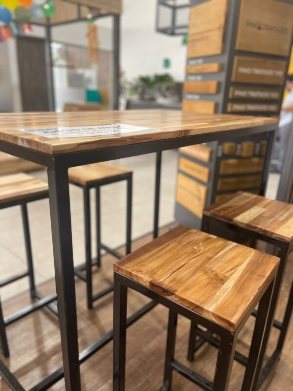 Juego de mesa y Bancos de teca y metal - Imagen 2