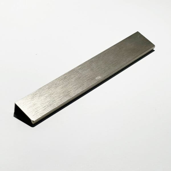 Halador met�lico de sobreponer  (st-8332) 300 mm satin silver sm